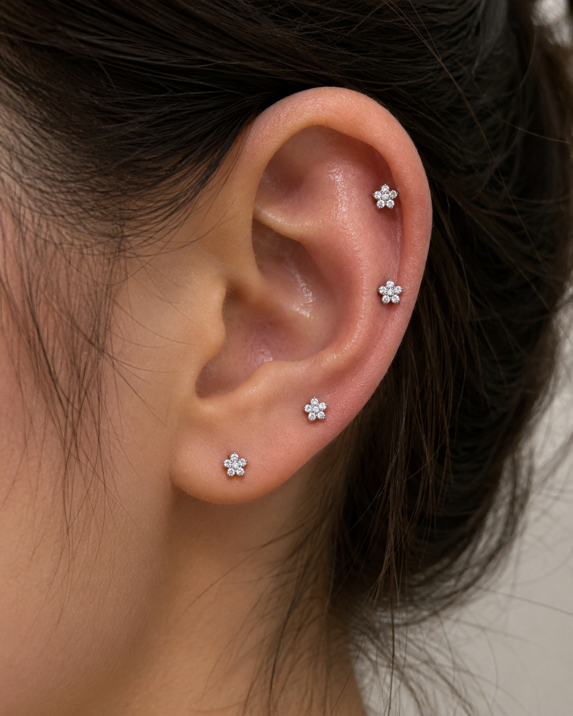 Piercing Titânio Mini flor - Imagem 2