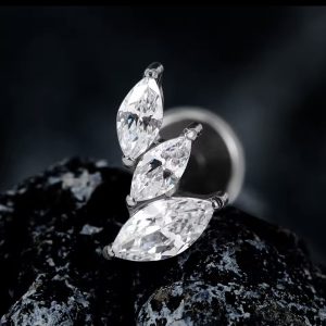 Piercing Titânio 3 Pétalas