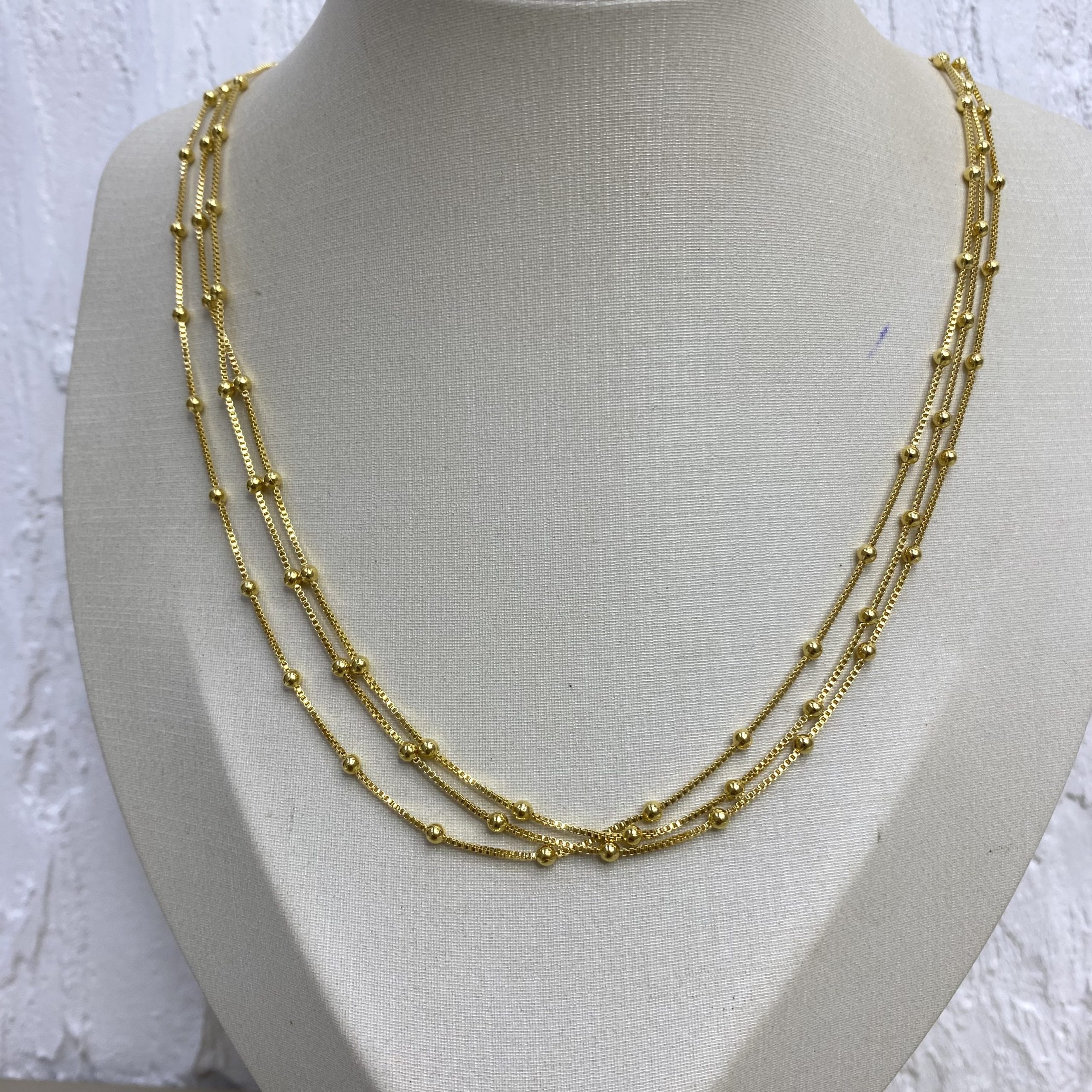 Colar Choker TriplaBolinhas Centrais
